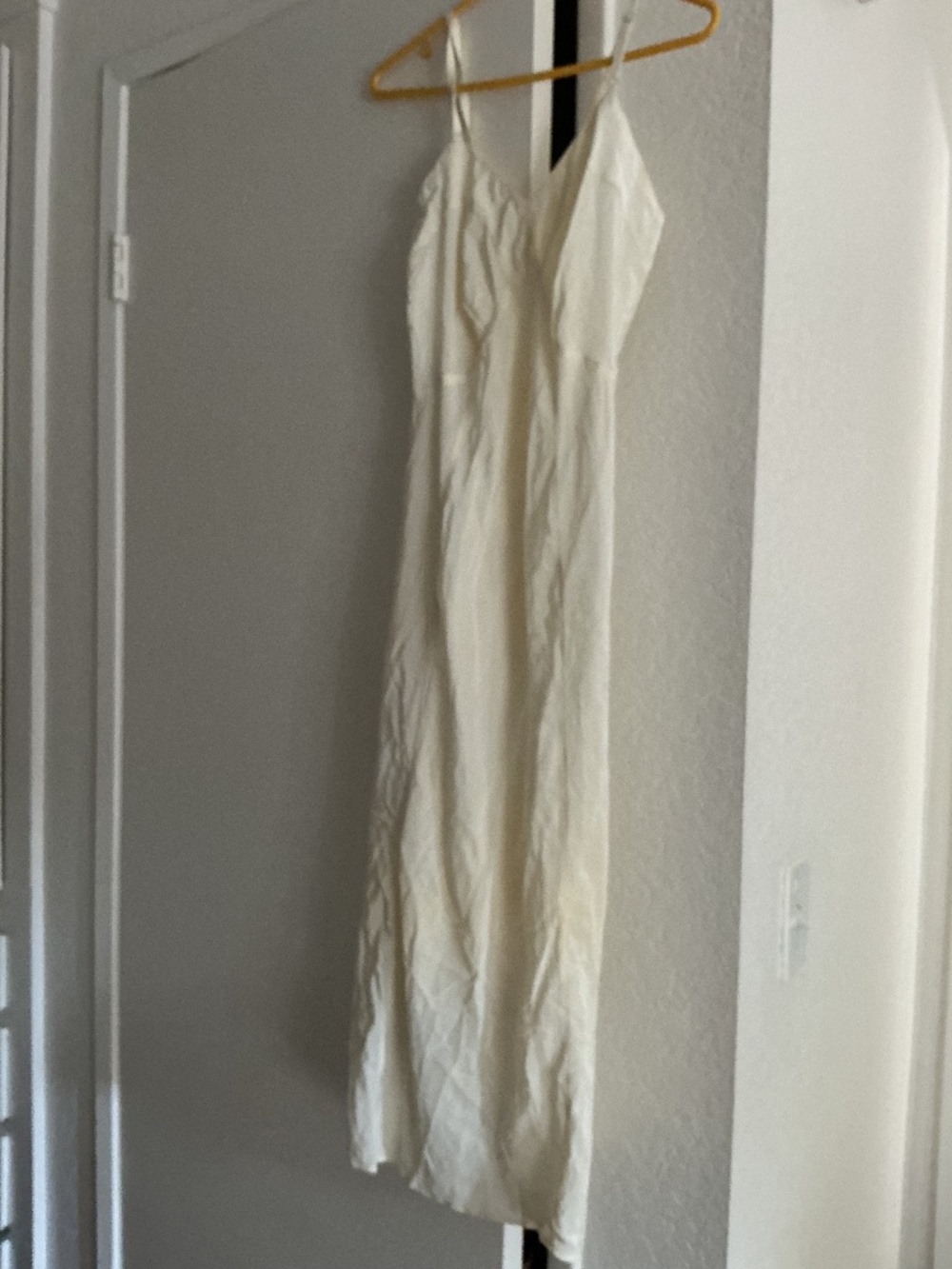 Vintage 1950 slip nightdress pristine condtion. Size medium - Picture 2 of 7